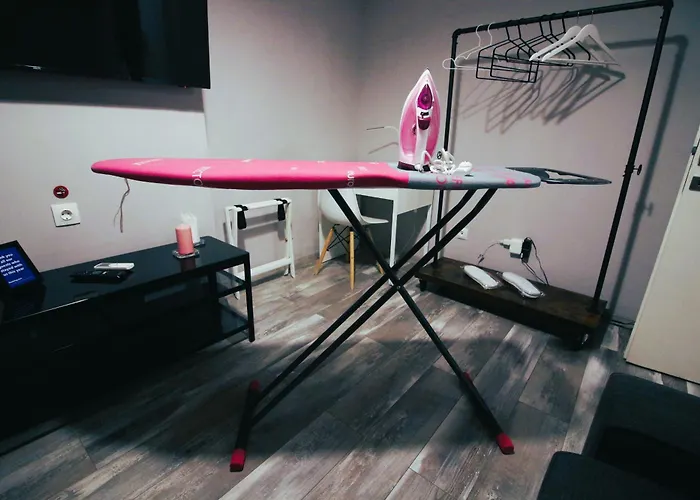Yannis Apartments - Stylish Stay With High-Speed Wi-Fi